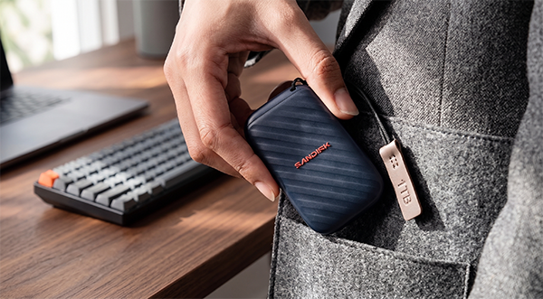 SanDisk ELE 1TB SanDisk ELE 1TB